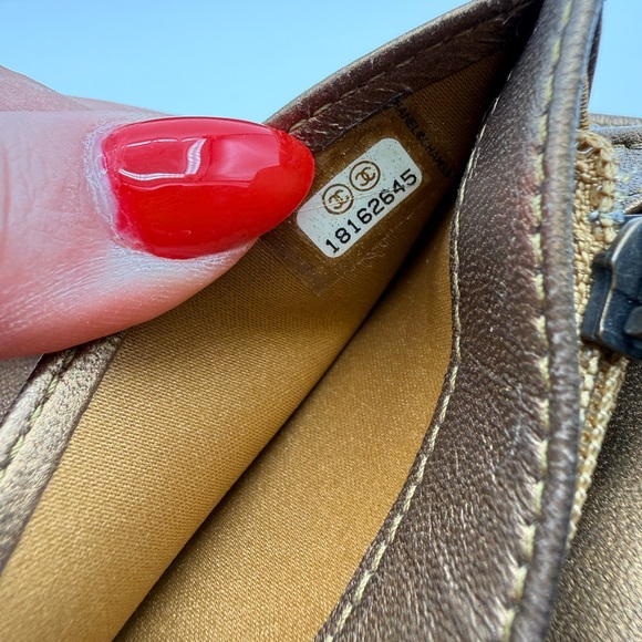 Rare Chanel Bronze Mosaic Pattern Wallet - Picture 9 of 9